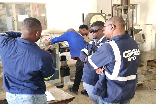 Sessão prática no laboratório